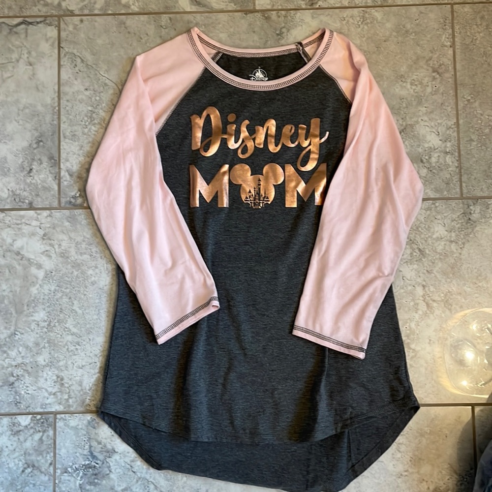 Disney mom shirt